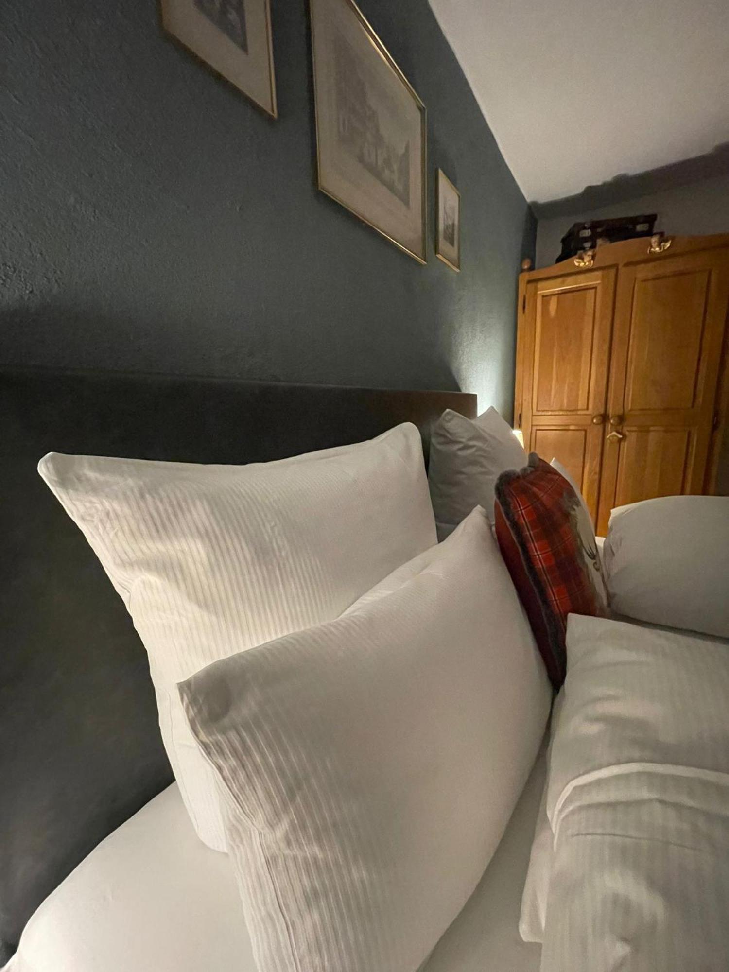 Bed and Breakfast Hirschstube Наудерс Экстерьер фото