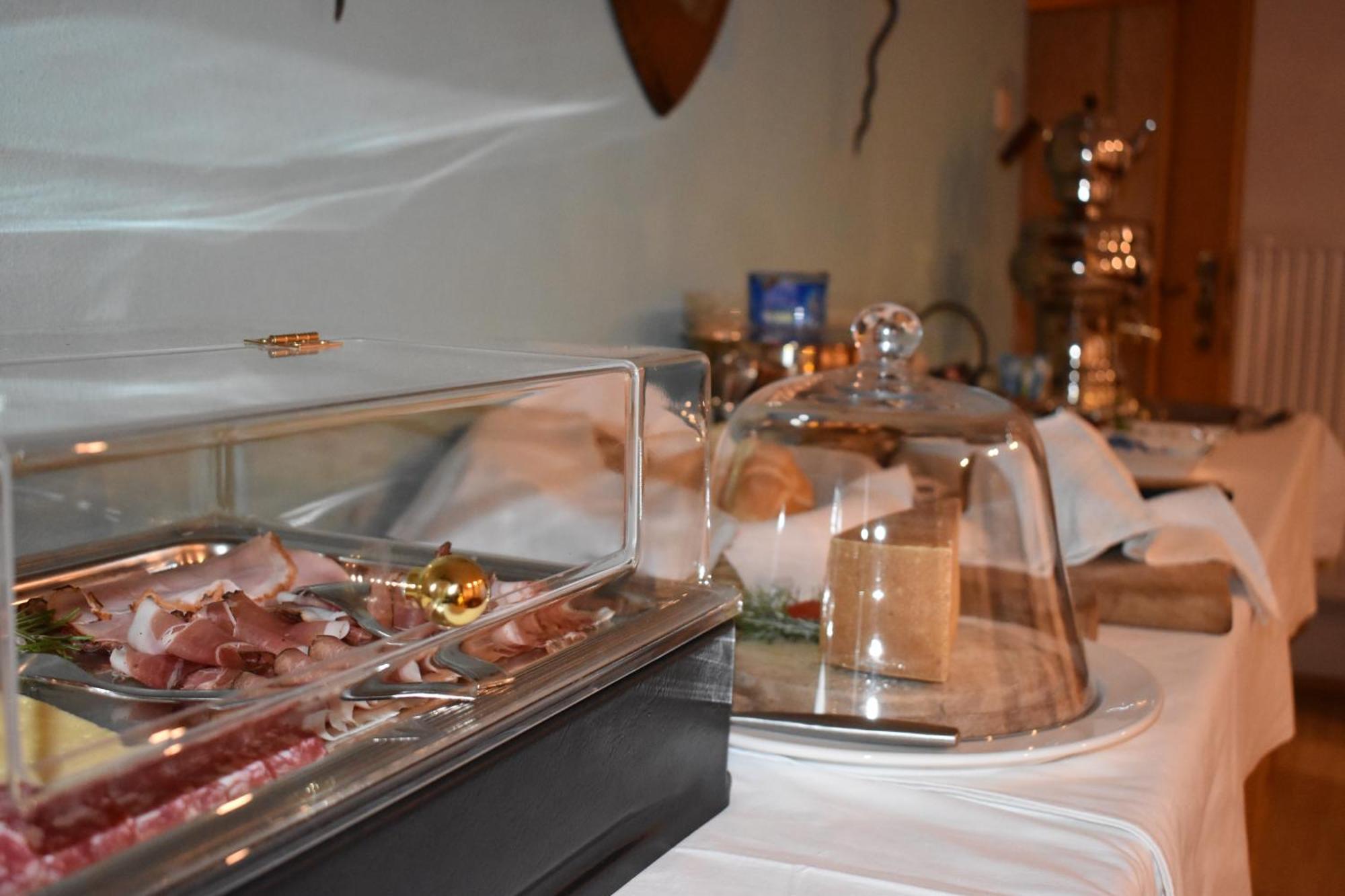 Bed and Breakfast Hirschstube Наудерс Экстерьер фото