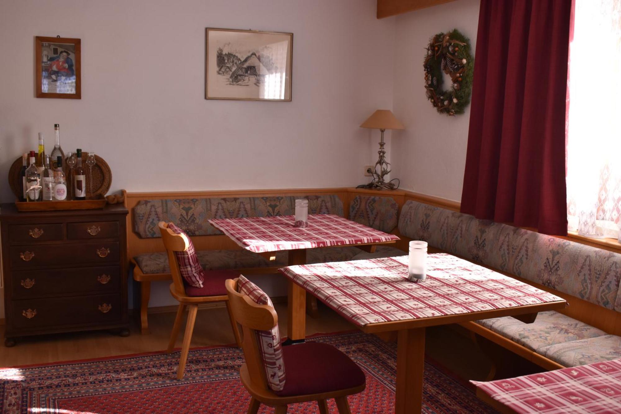 Bed and Breakfast Hirschstube Наудерс Экстерьер фото