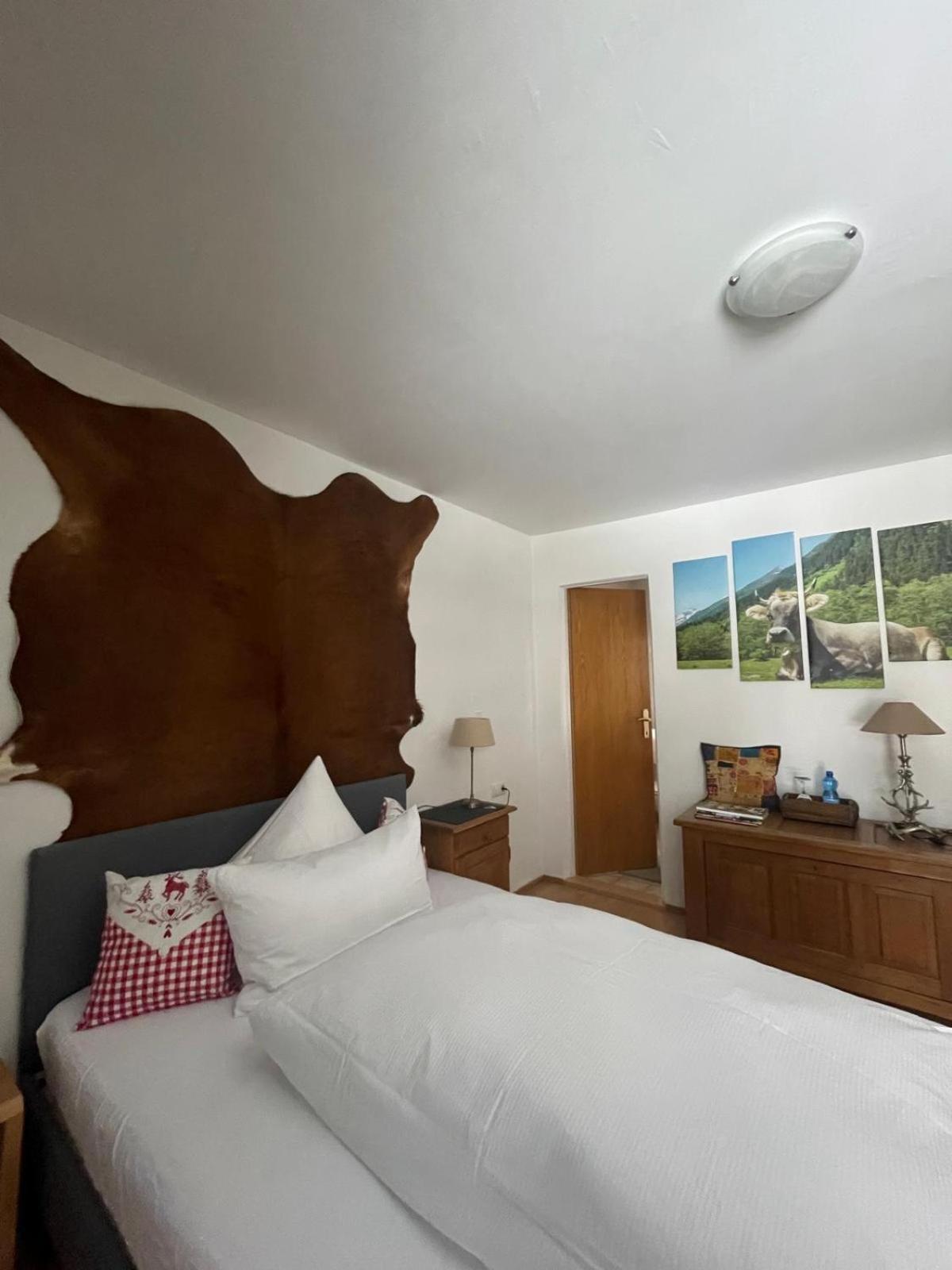 Bed and Breakfast Hirschstube Наудерс Экстерьер фото