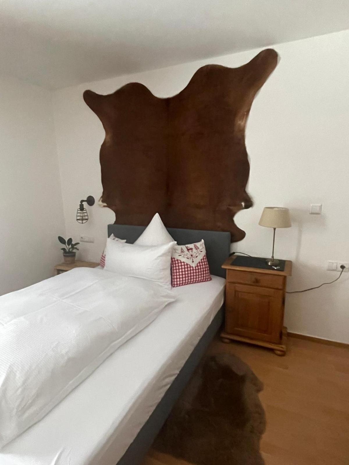 Bed and Breakfast Hirschstube Наудерс Экстерьер фото