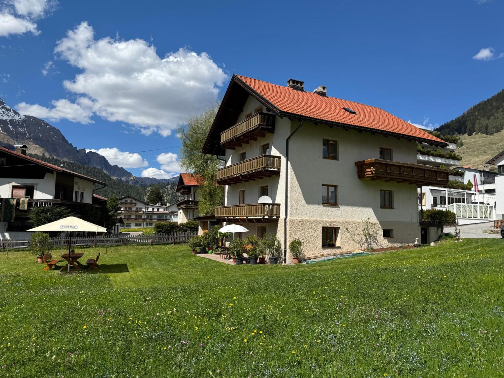 Bed and Breakfast Hirschstube Наудерс Экстерьер фото